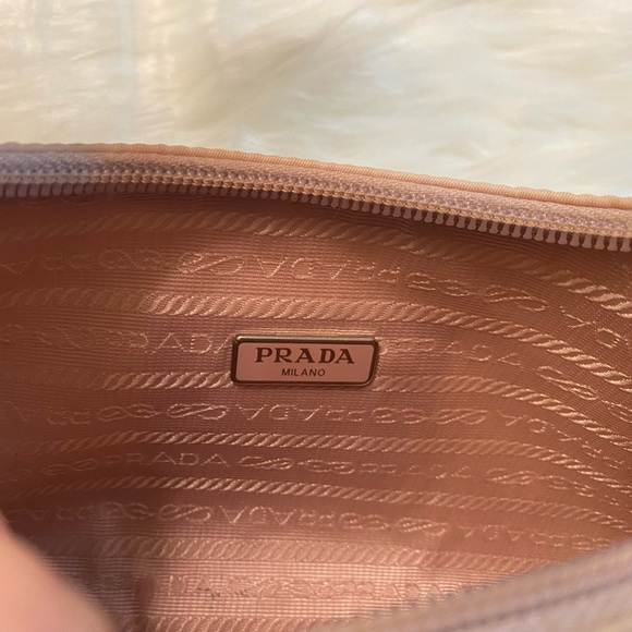 PRADA Re-Nylon Re-Edition 2000 mini bag- Pink - Picture 10 of 12